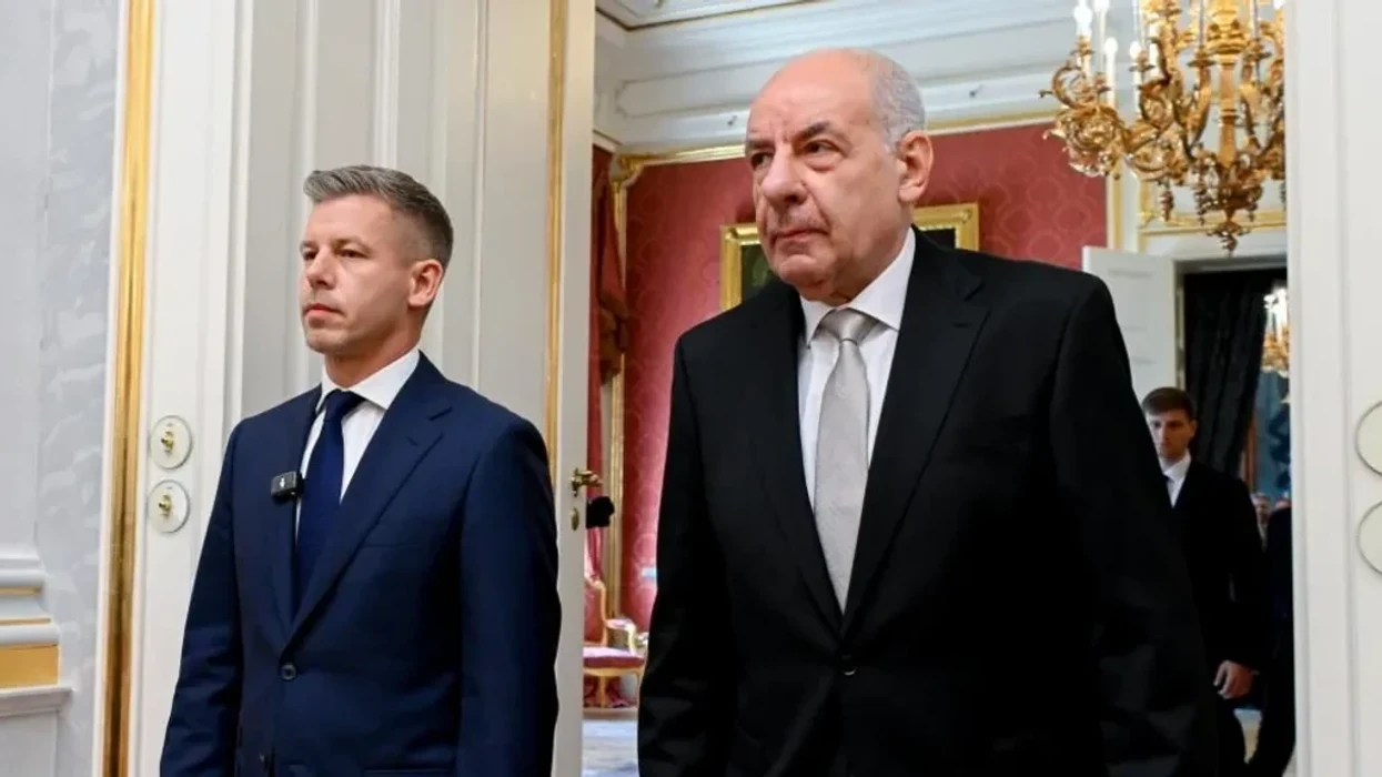 Kryeministri hungarez kërcënon të shkarkojë presidentin e epokës së Orbán