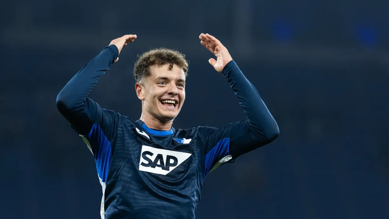 “The Best of Fisnik Asllani” – Bundesliga publikon përmbledhjen e sezonit të tij magjik “The Best of Fisnik Asllani” – Bundesliga publikon përmbledhjen e sezonit të tij magjik