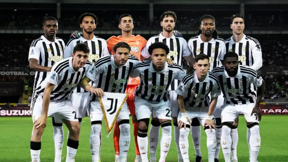Barcelona rivalizon Interin dhe Chelsean për yllin e Juventusit Barcelona rivalizon Interin dhe Chelsean për yllin e Juventusit