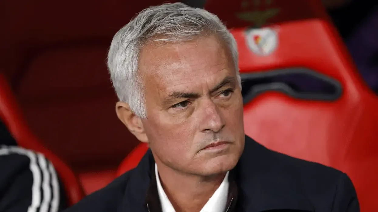 Mourinho i sugjeron Real Madridit transferimin e një mesfushori Mourinho i sugjeron Real Madridit transferimin e një mesfushori