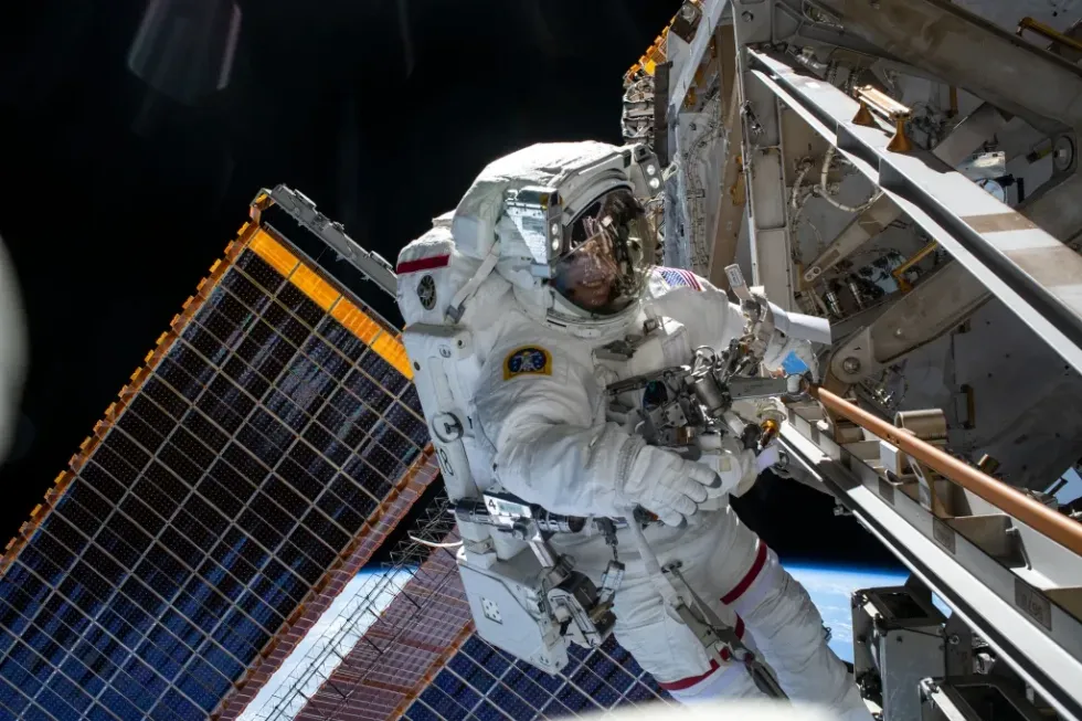Çarje në Stacionin Ndërkombëtar Hapësinor, astronautët përgatiten për evakuim