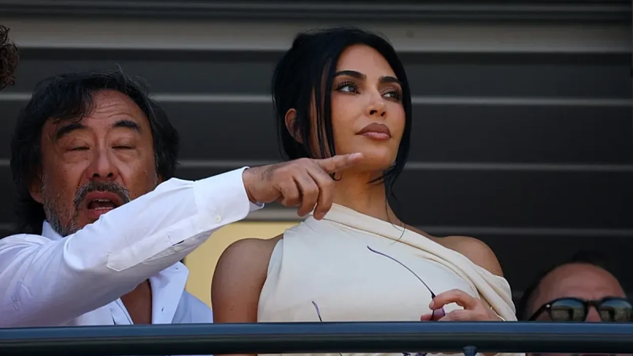 Tifozët e Formula 1 u zemëruan me Kim Kardashian për arrogancën e saj: Ndalohet hyrja për njerëzit që nuk tregojnë respekt Tifozët e Formula 1 u zemëruan me Kim Kardashian për arrogancën e saj: Ndalohet hyrja për njerëzit që nuk tregojnë respekt