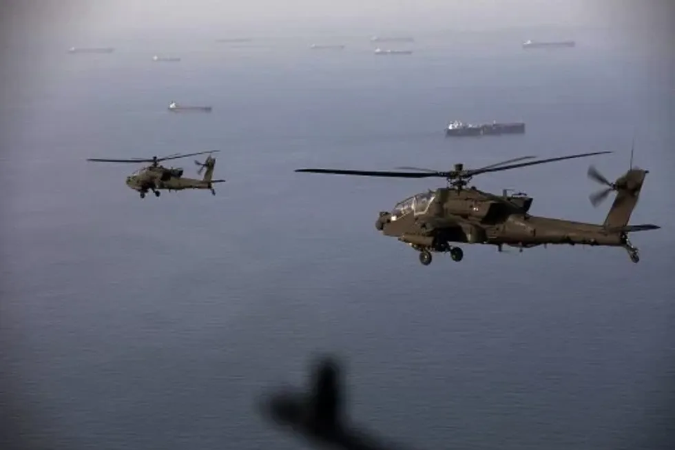 Droni shpëton dy anëtarë të ekuipazhit amerikan pasi helikop