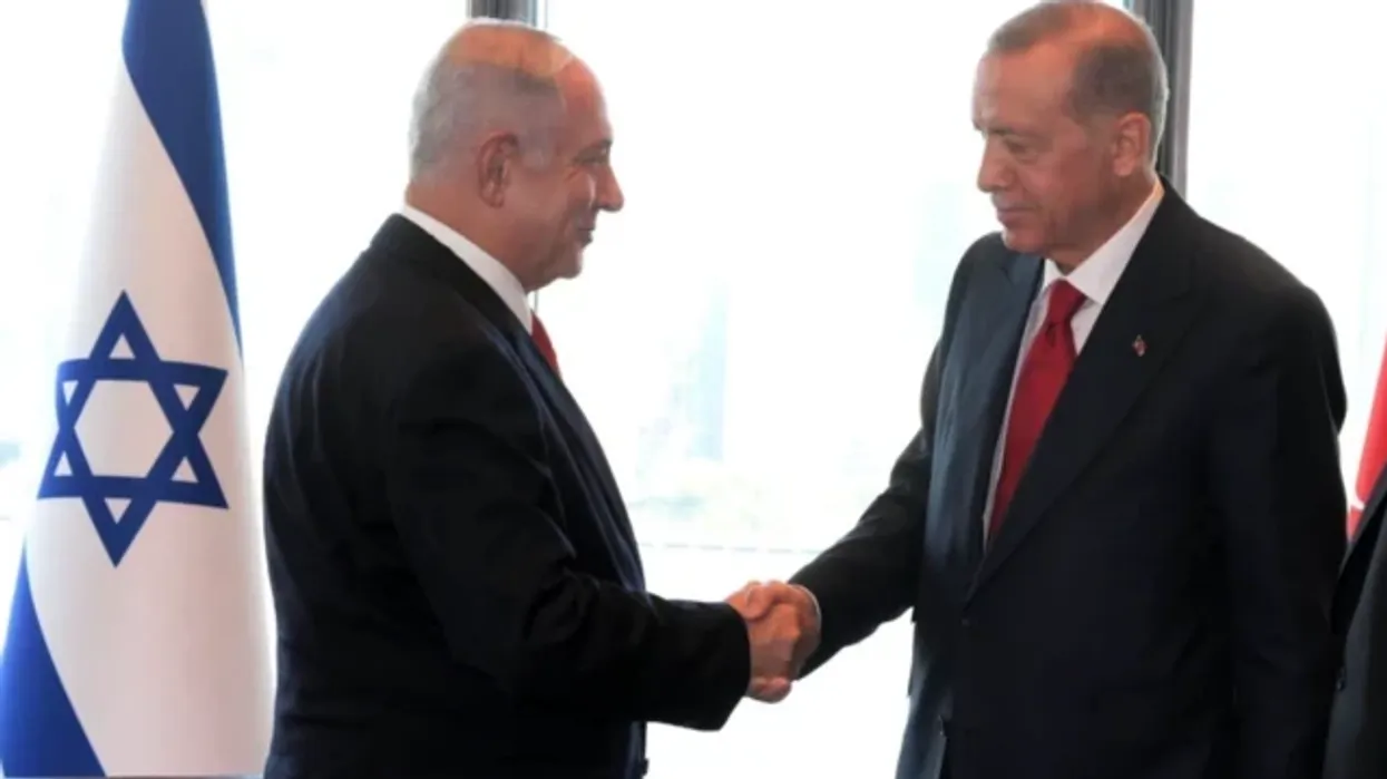 Netanyahu i përgjigjet ashpër Erdoganit: Diktatori antisemit që kryen gjenocid ndaj kurdëve nuk mund të japë leksione Netanyahu i përgjigjet ashpër Erdoganit: Diktatori antisemit që kryen gjenocid ndaj kurdëve nuk mund të japë leksione