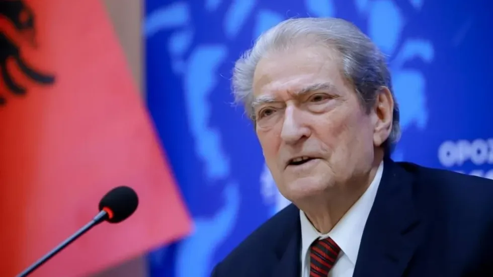 “Unë erdha, u krye”, Berisha konfirmon heqjen e “non gratës”