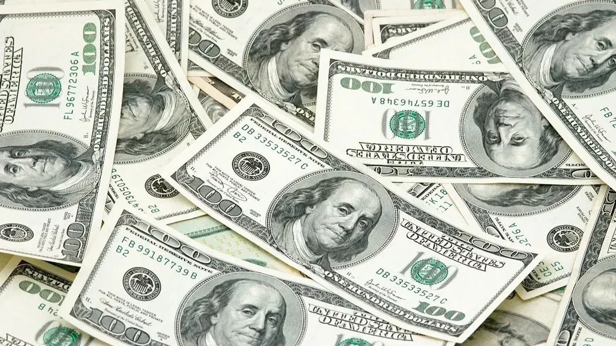 Bleu të njëjtën biletë lotarie tri herë, fitoi 150 mijë dollarë - fati i buzëqeshi amerikanit