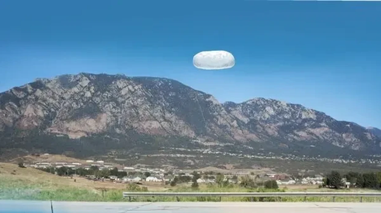 UFO në formë patateje gjigante - Pentagoni deklasifikon një grup të ri dokumentesh