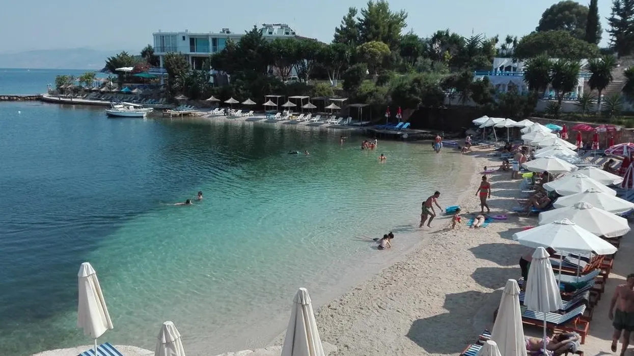Mjeti lundrues përplaset me skafin e policisë kufitare, vdes një person në Ksamil Mjeti lundrues përplaset me skafin e policisë kufitare, vdes një person në Ksamil