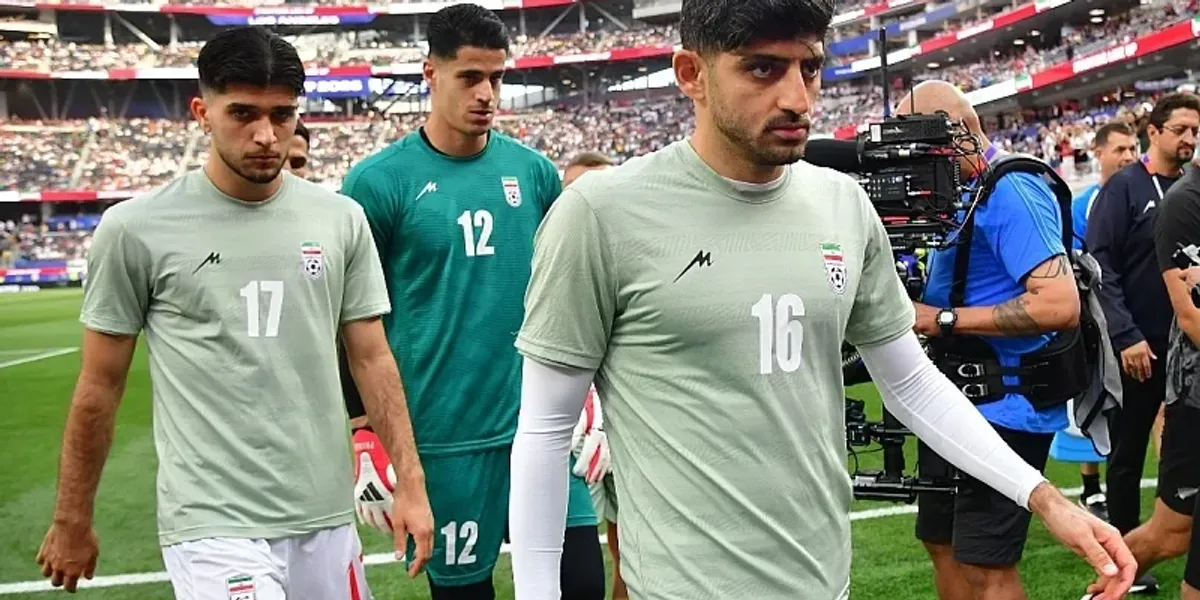 Skandal i ri në Kupën e Botës: Lojtarit iranian i skadon viza amerikane pas ndeshjes së parë Skandal i ri në Kupën e Botës: Lojtarit iranian i skadon viza amerikane pas ndeshjes së parë