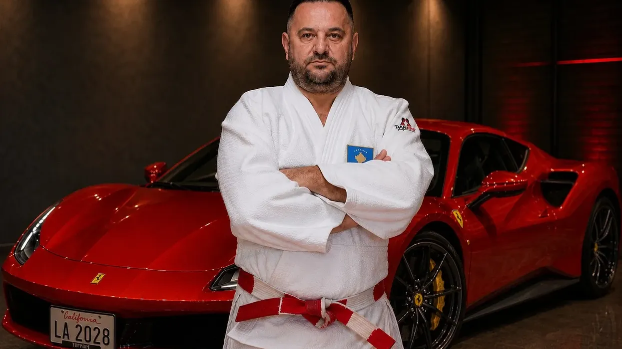 “Ndërtimi i një Ferrari” – Driton Kuka rrëfen çmimin e suksesit, sakrificat, stresin dhe obsesionin që e bëri Kosovën fuqi olimpike “Ndërtimi i një Ferrari” – Driton Kuka rrëfen çmimin e suksesit, sakrificat, stresin dhe obsesionin që e bëri Kosovën fuqi olimpike
