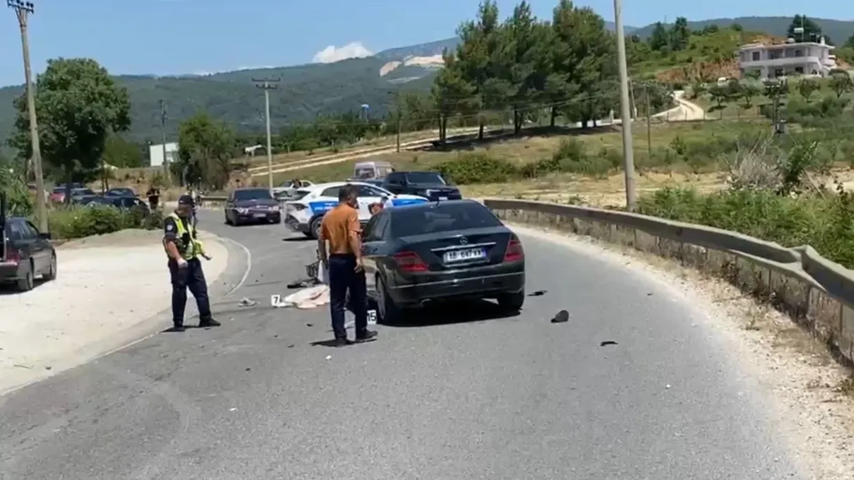 Aksident në aksin Fushë Krujë-Laç, përplaset nga makina, humb jetën drejtuesi i motorit Aksident në aksin Fushë Krujë-Laç, përplaset nga makina, humb jetën drejtuesi i motorit