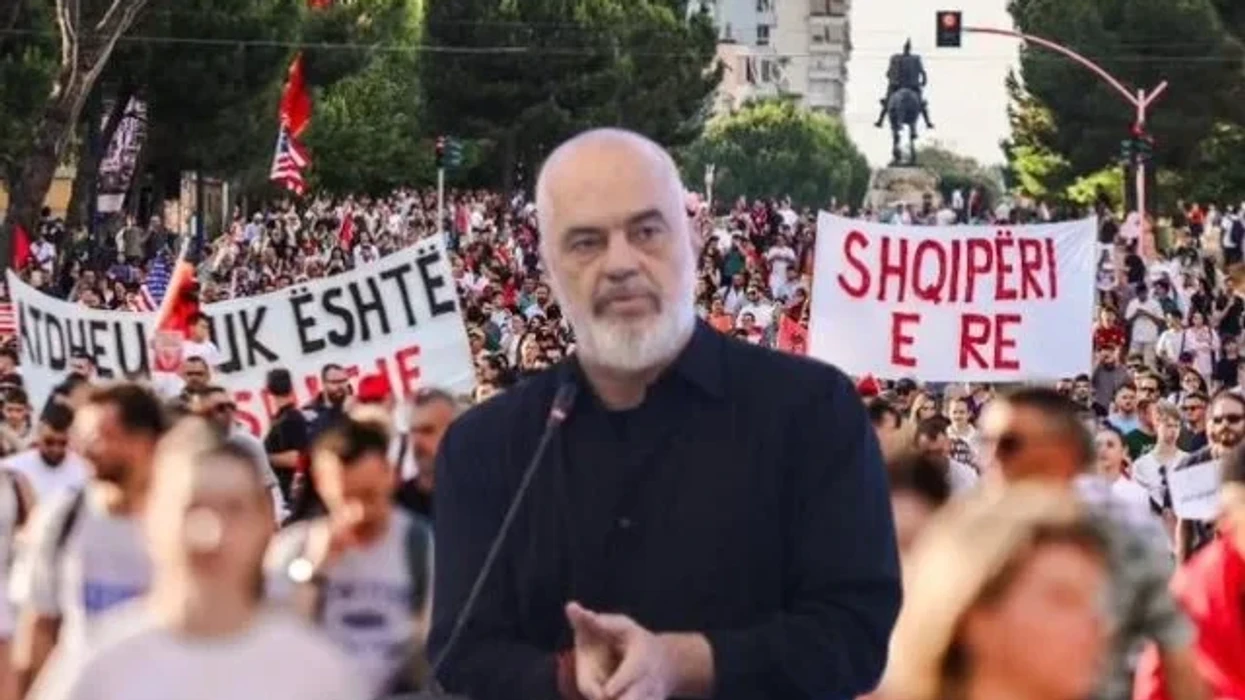 Protestat në Tiranë, Rama: Lëreni Albin Kurtin jashtë kësaj çorbe të neveritshme