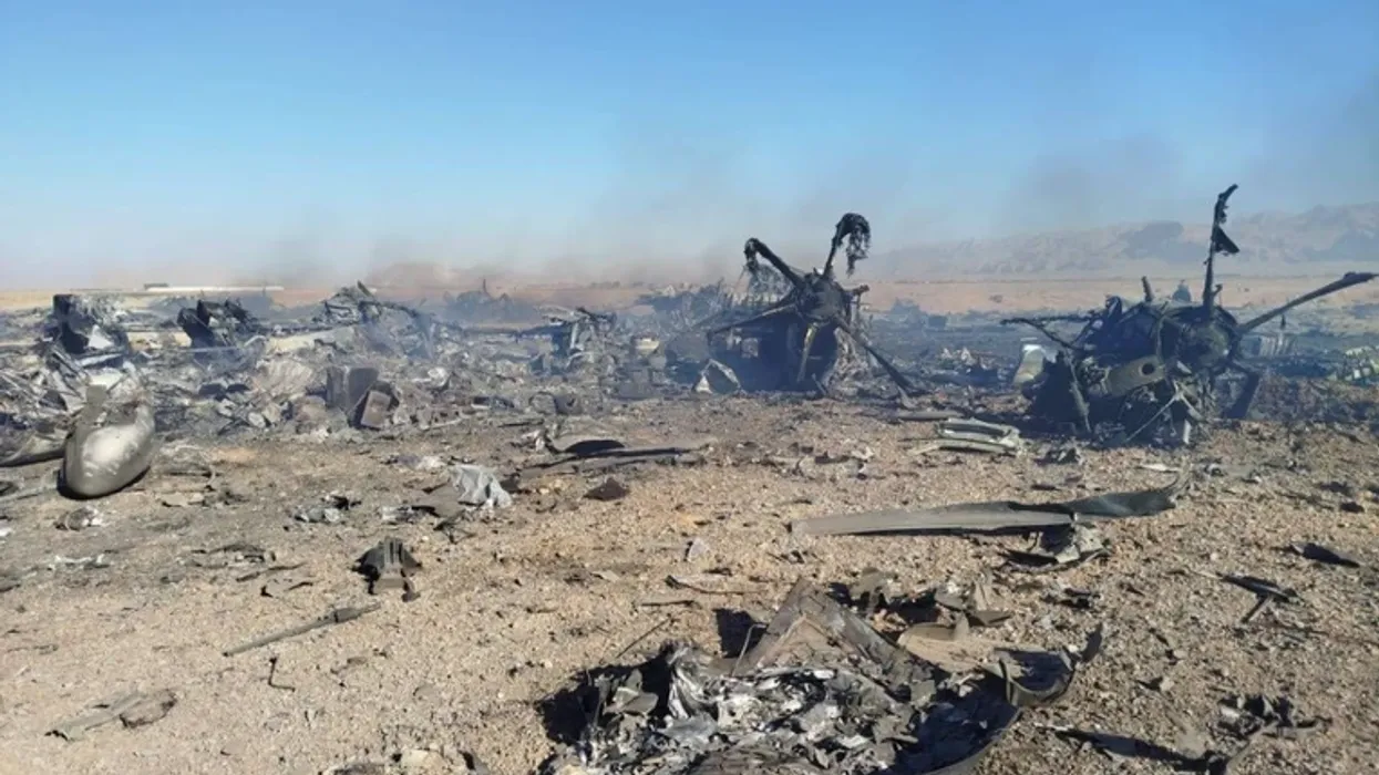 Piloti amerikan i F-15 në Iran rrëfen përvojën e tij, thotë se pa dronë iranianë që mblidheshin në formacion 'kandil deti' Piloti amerikan i F-15 në Iran rrëfen përvojën e tij, thotë se pa dronë iranianë që mblidheshin në formacion 'kandil deti'