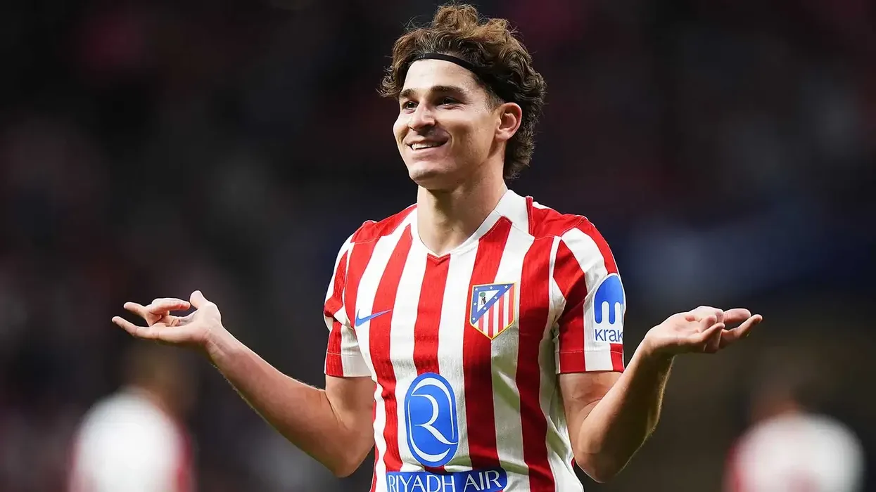 Julian Alvarez mbetet i vendosur për t'u transferuar te Barcelona pavarësisht presionit të madh nga Atletico Julian Alvarez mbetet i vendosur për t'u transferuar te Barcelona pavarësisht presionit të madh nga Atletico