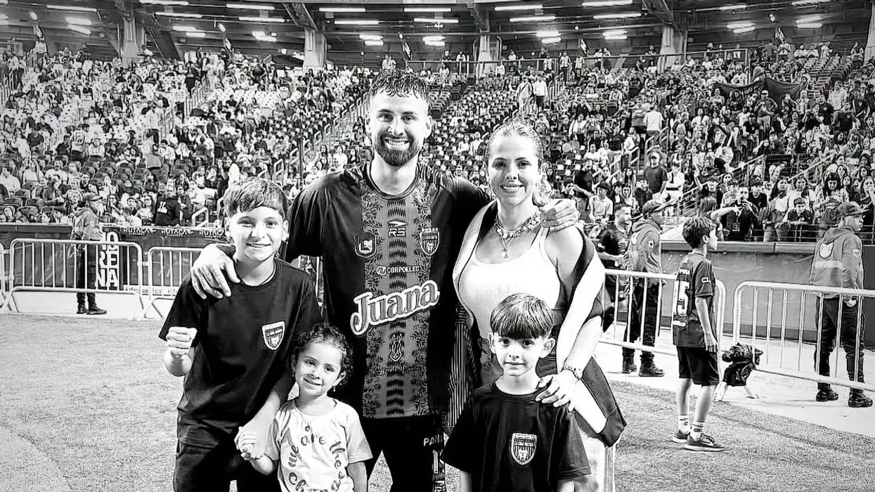 Bota e futbollit në zi: Futbollisti argjentinas humb familjen në tërmetin shkatërrues në Venezuelë Bota e futbollit në zi: Futbollisti argjentinas humb familjen në tërmetin shkatërrues në Venezuelë