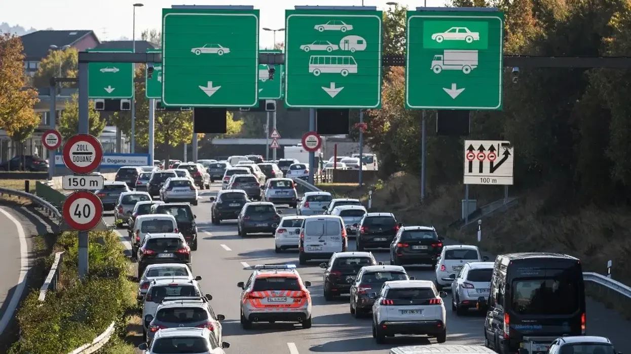 Rekord i ri në Zvicër: Shoferët kaluan mbi 68,000 orë në kolonë në autostrada gjatë vitit 2025 Rekord i ri në Zvicër: Shoferët kaluan mbi 68,000 orë në kolonë në autostrada gjatë vitit 2025