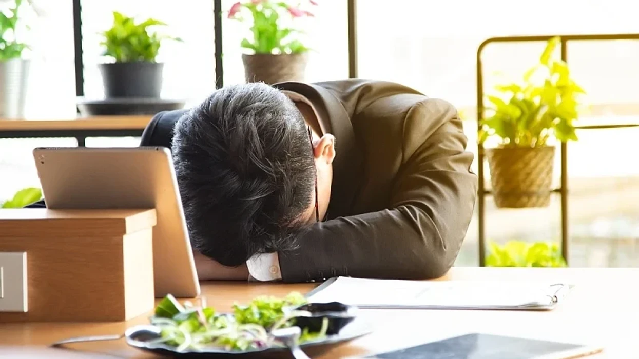 Ndiheni të lodhur pas ngrënies? Nutricionistët këshillojnë se si të kapërceni rënien e energjisë