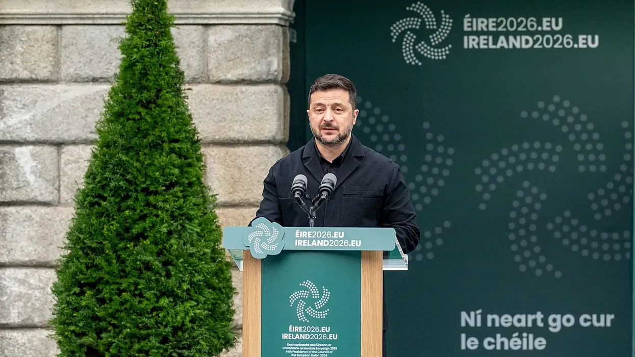 Mos e bllokoni rrugën e Ukrainës drejt pranimit në BE, Zelensky u kërkon Hungarisë dhe Polonisë Mos e bllokoni rrugën e Ukrainës drejt pranimit në BE, Zelensky u kërkon Hungarisë dhe Polonisë