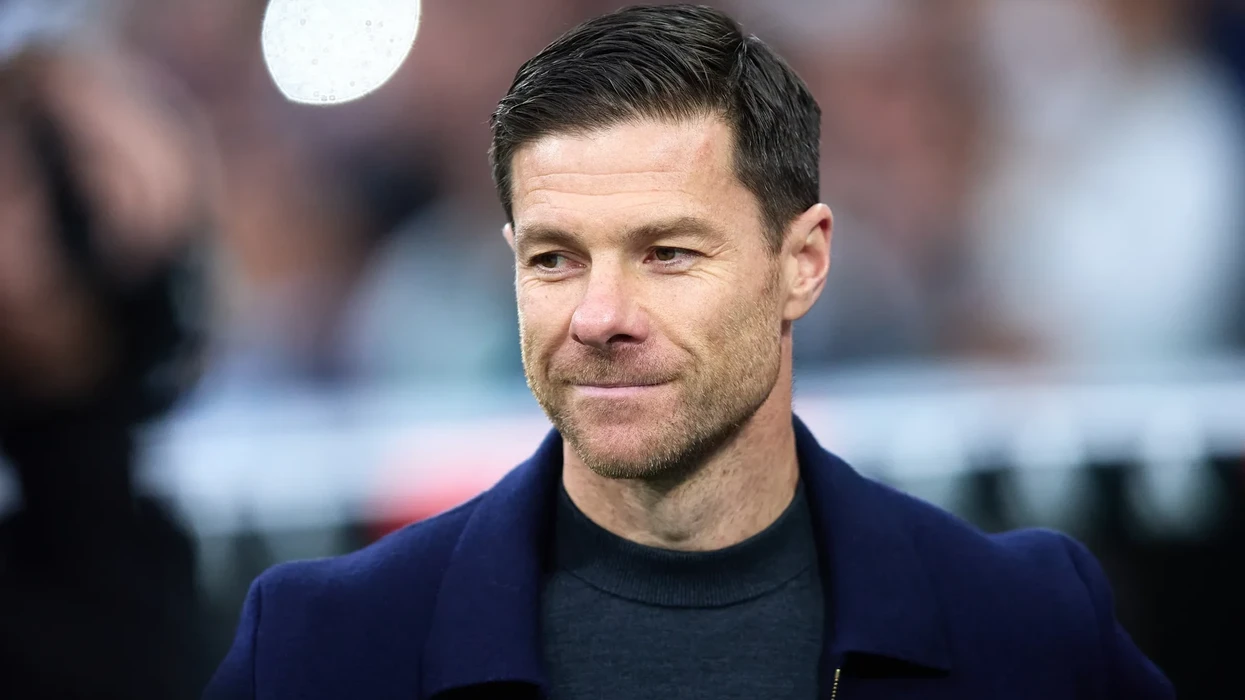 Xabi Alonso i kërkon Chelseat ta transferojnë yllin e Real Madridit