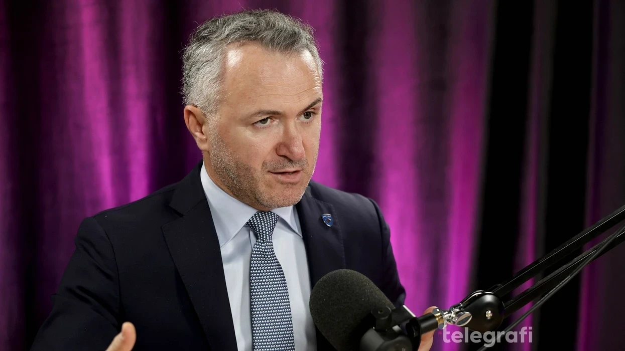 Zulfaj: Kosova nuk po rri në vend pas aplikimit në BE, po përgatitet për pyetësorin e Komisionit Evropian