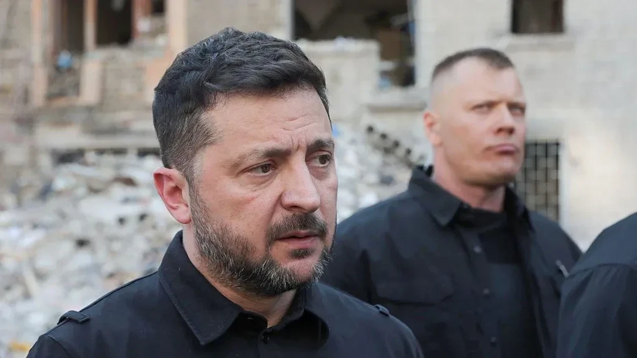 Zelensky do të kërkojë nga NATO-ja sisteme të mbrojtjes ajrore pas sulmeve intensive ruse