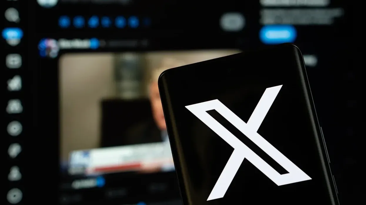 Platforma X në iOS me editor të integruar për video Platforma X në iOS me editor të integruar për video
