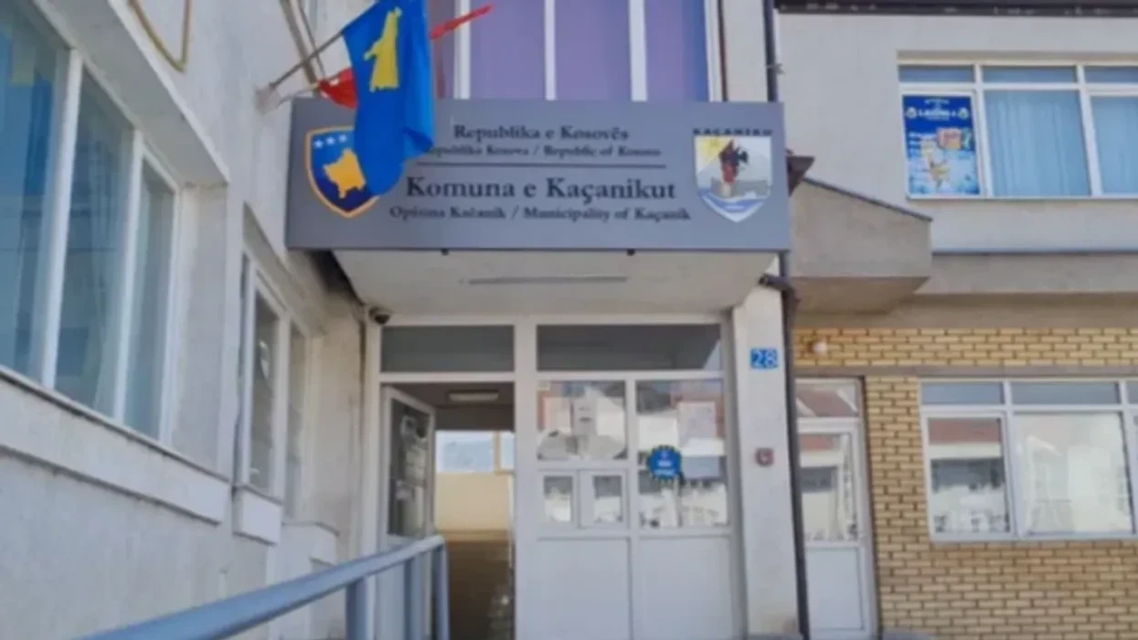 Komuna e Kaçanikut shqipton gjobë prej 500 euro ndaj një personi për hedhje ilegale të mbeturinave