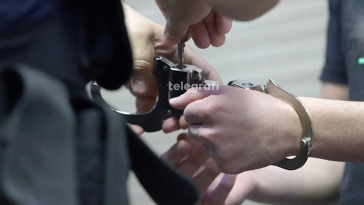 Dy të arrestuar, dyshohen për vjedhje në Prishtinë Dy të arrestuar, dyshohen për vjedhje në Prishtinë