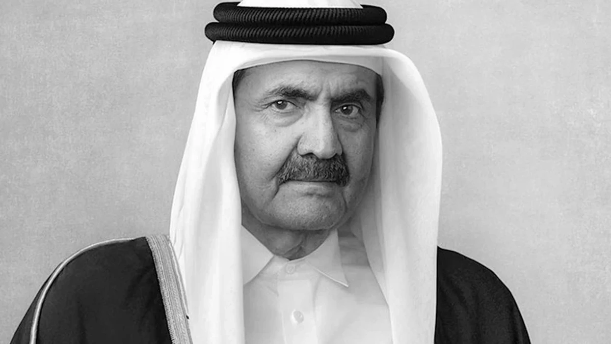 Bota arabe në zi, ndërron jetë ish-emiri i Katarit