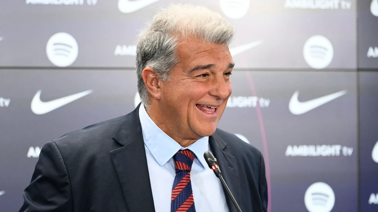 “Deco bëri punë të shkëlqyer”, Joan Laporta konfirmon transferimin e ri të Barcelonës