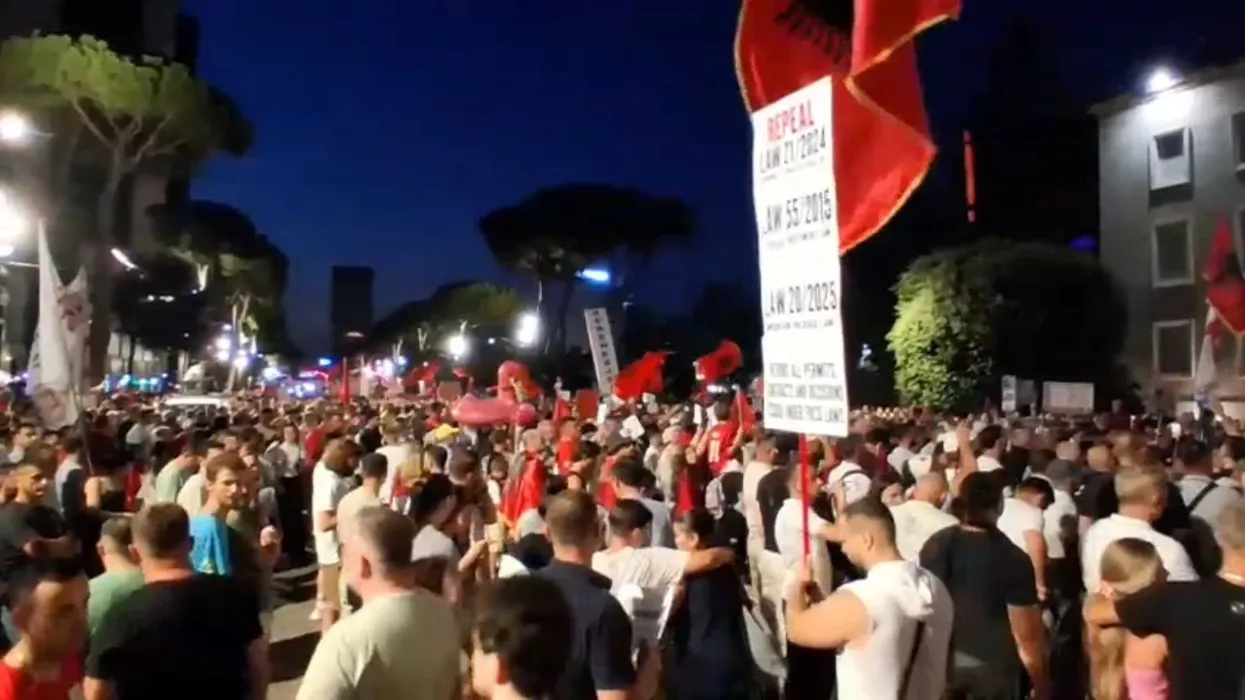 Sot 45 ditë tubim në Tiranë, protestuesit thonë se nuk tërhiqen deri në shtator Sot 45 ditë tubim në Tiranë, protestuesit thonë se nuk tërhiqen deri në shtator