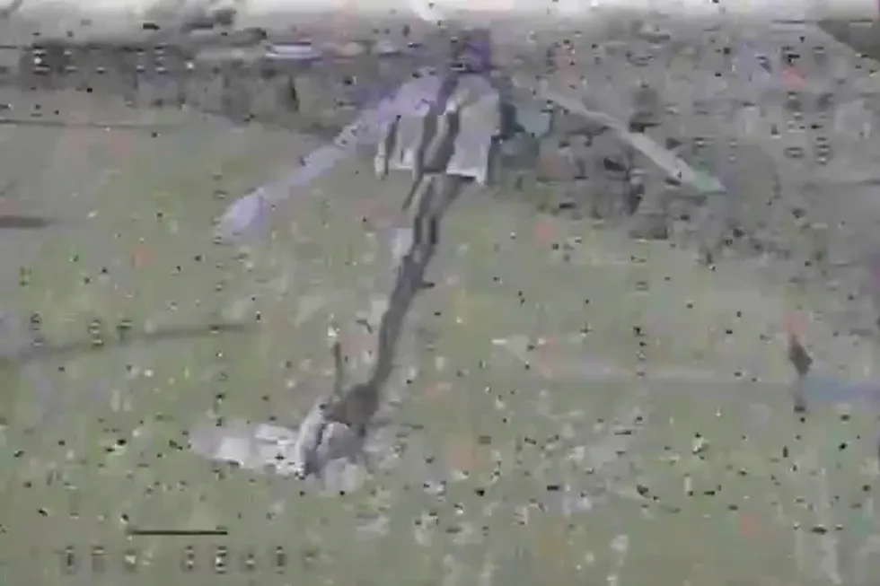 Ukrainasit publikojnë pamjet e rrëzimit të helikopterit rus Mi-28 me dron