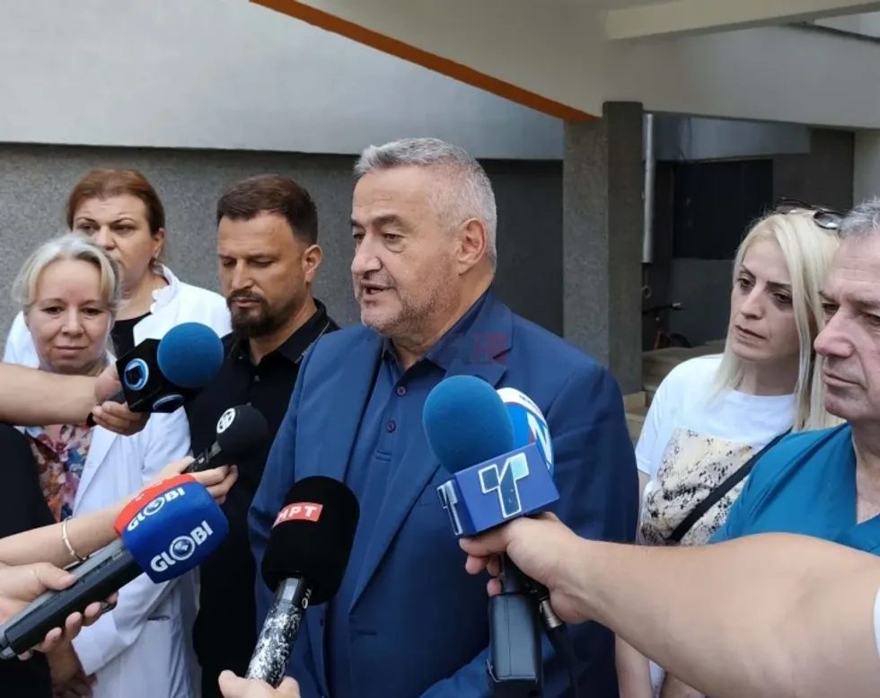 Klekovski: Qytetarët e Gostivarit të bashkëpunojnë me autoritetet shëndetësore për anketat epidemiologjike