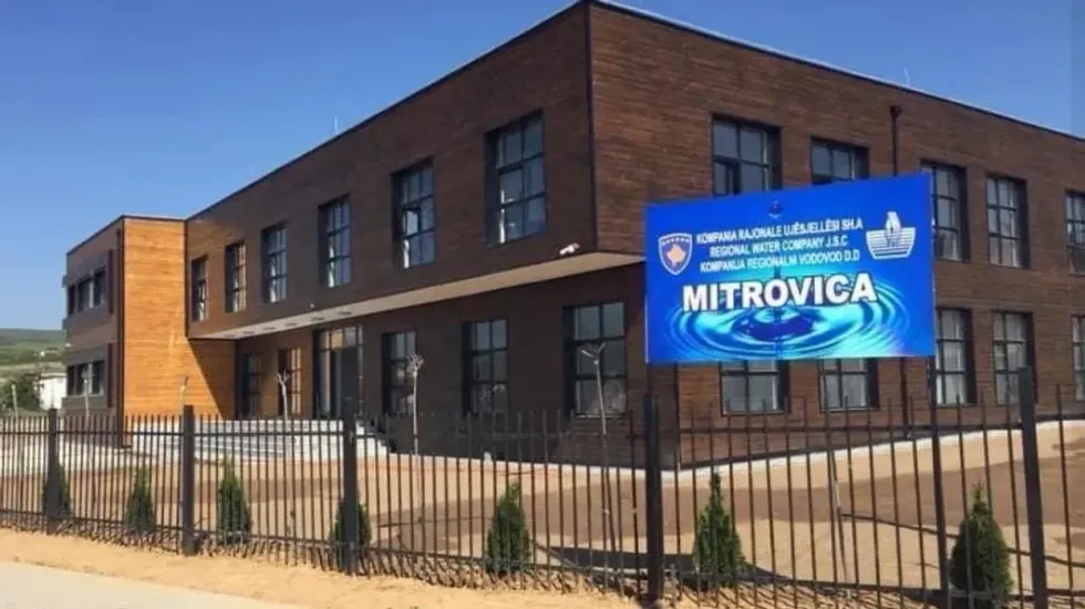 Punime në 12 lokacione të Mitrovicës, këto lagje mund të mbesin pa ujë