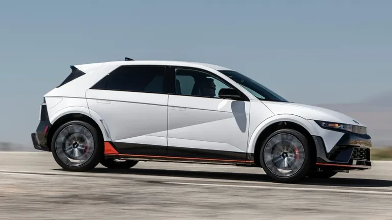Imazhet e para të Hyundai Ioniq 5 N 2026, ende një bishë - tani 6,300 dollarë më lirë