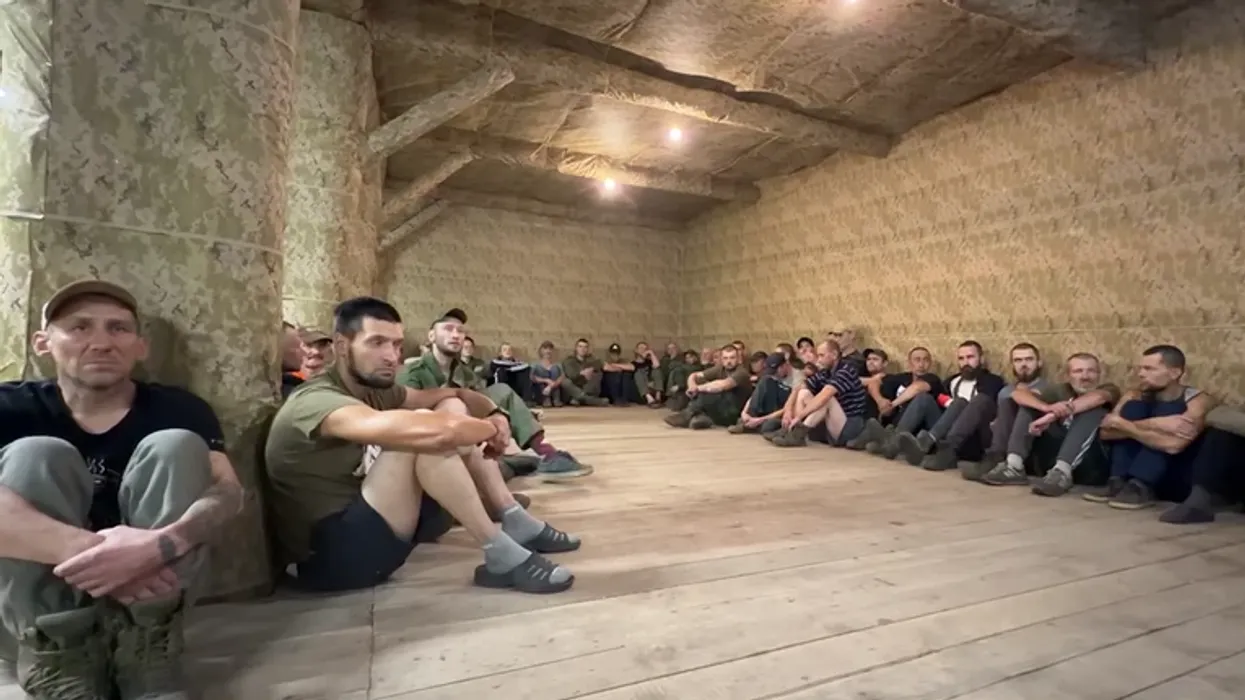 Regjimenti ukrainas zë rob lufte 64 ushtarë rusë Regjimenti ukrainas zë rob lufte 64 ushtarë rusë
