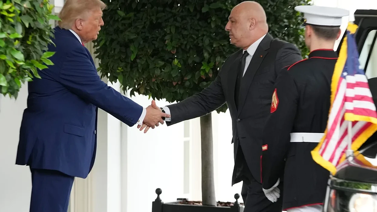 Trump premton mbështetjen e SHBA-së për Libanin në takimin me presidentin libian në Shtëpinë e Bardhë