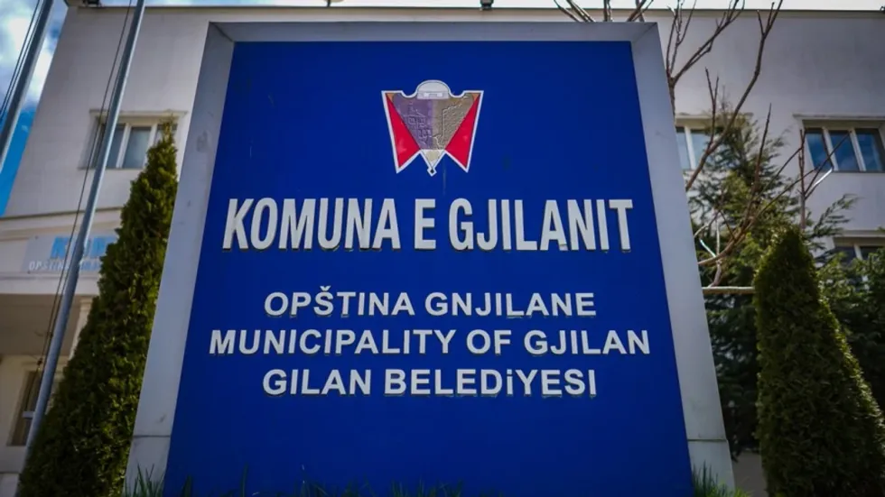 Komuna e Gjilanit fton qytetarët të paraqesin kërkesat për vlerësimin e dëmeve nga shiu dhe breshëri