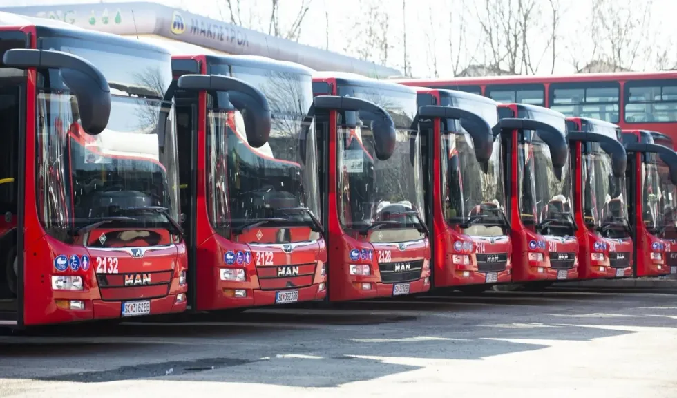 U zgjodh oferta më e favorshme për 150 autobusë elektrikë, kushtet i kanë plotësuar vetëm dy kompani