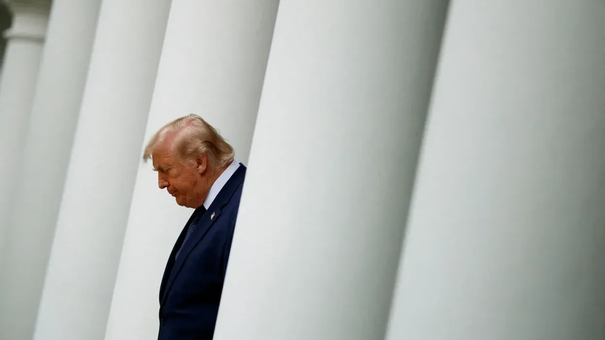 Dhoma e Përfaqësuesve voton për të kufizuar fuqitë e Trumpit në luftën kundër Iranit Dhoma e Përfaqësuesve voton për të kufizuar fuqitë e Trumpit në luftën kundër Iranit