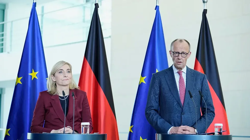 Kancelari gjerman njofton një riorganizim të kabinetit