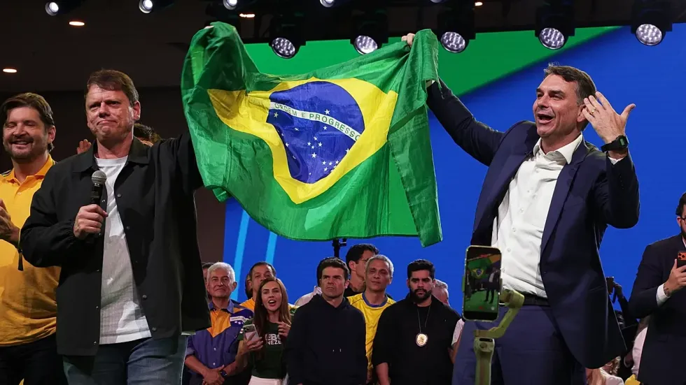 Djali i Bolsonaros nominohet si kandidat presidencial i krahut të djathtë në Brazil