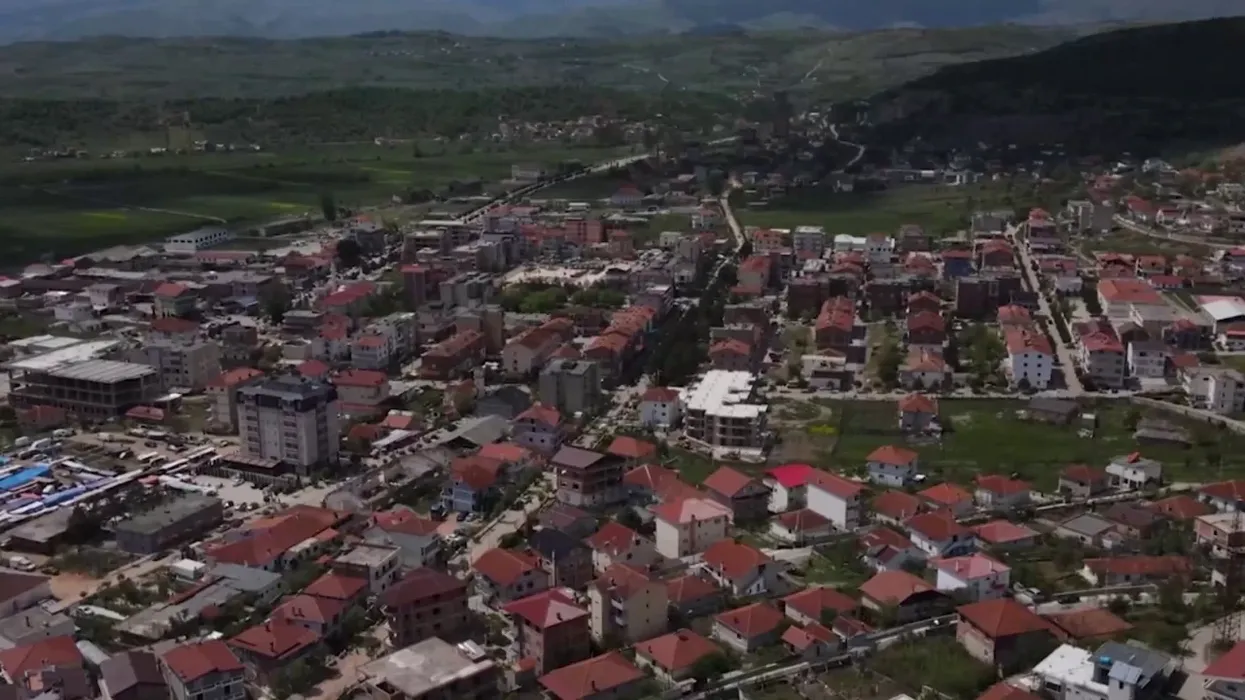 “65 mijë minoritarë në Shqipëri”/ PS kërkon që Dropulli, Finiqi dhe Pusteci të mos preken nga Reforma Territoriale “65 mijë minoritarë në Shqipëri”/ PS kërkon që Dropulli, Finiqi dhe Pusteci të mos preken nga Reforma Territoriale