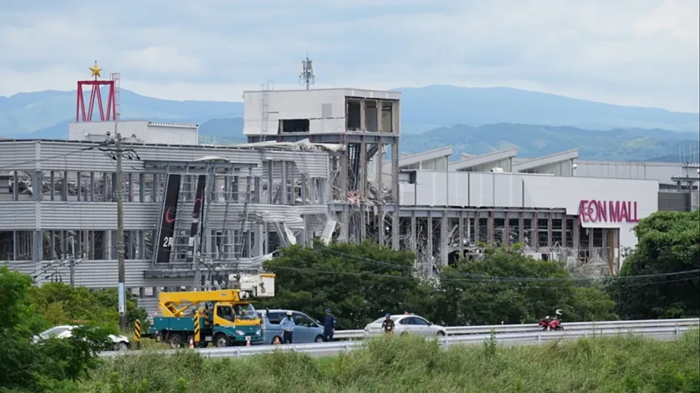 Shkon në 13 numri i viktimave nga tërmeti në Japoni, vazhdojnë kërkimet në qendrën tregtare