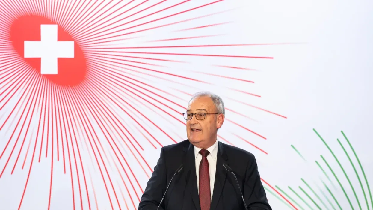 Presidenti i Zvicrës Guy Parmelin me rastin e Ditës Kombëtare të 1 gushtit: Vlerat dhe besimi që na mbajnë në kriza, na bashkojnë përtej të gjitha kufijve Presidenti i Zvicrës Guy Parmelin me rastin e Ditës Kombëtare të 1 gushtit: Vlerat dhe besimi që na mbajnë në kriza, na bashkojnë përtej të gjitha kufijve