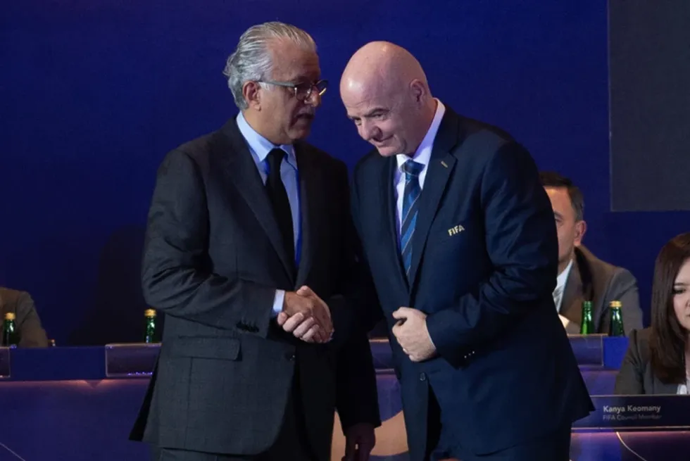 AFC pajtohet me UEFA-n, hedhin poshtë vendimin kontrovers të FIFA-s për shitjen e Kupës së Botës
