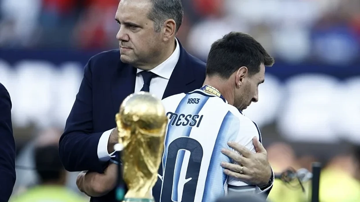 Ky është njeriu që pritet ta zëvendësojë Infantinon si president i FIFA-s