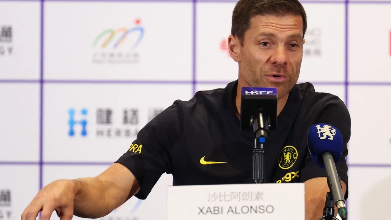 Xabi Alonso dërgon mesazh të qartë: Chelsea do të jetë gati për startin e Ligës Premier