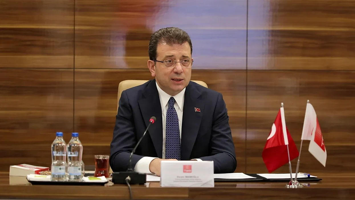 Tronditje në opozitën turke - kryetari i Stambollit largohet nga partia pas 17 vitesh