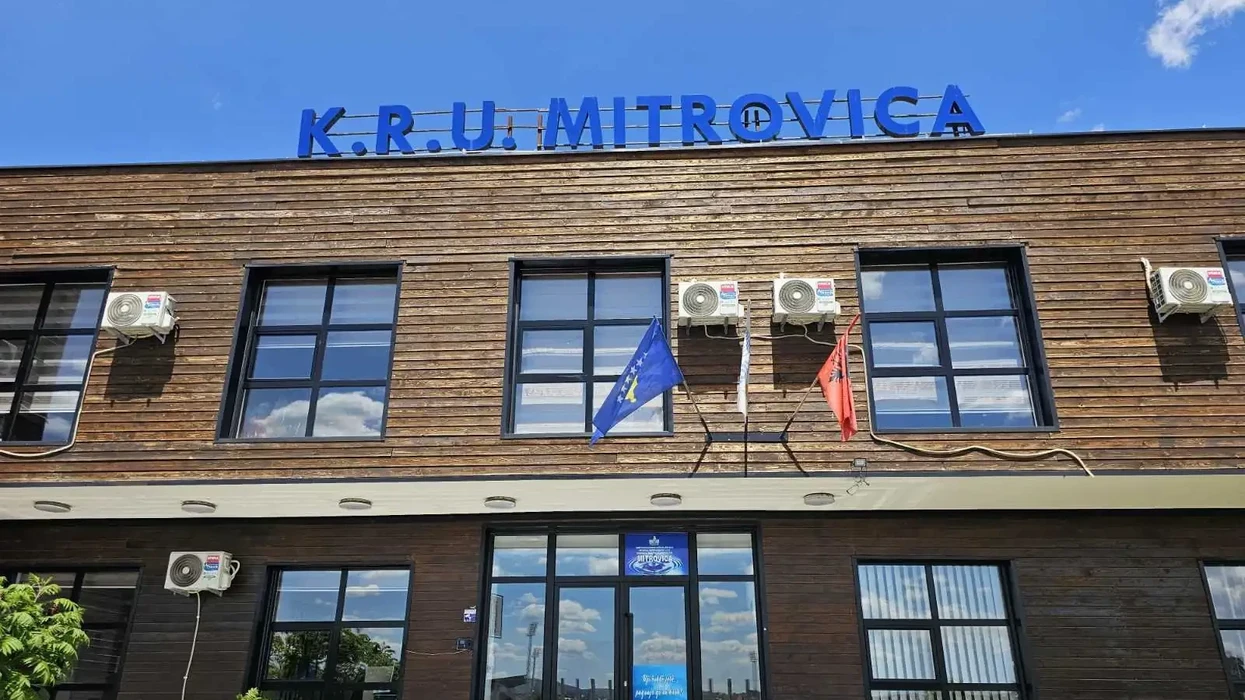 Intervenime në rrjetin e ujësjellësit dhe kanalizimit në disa zona të Mitrovicës së Veriut dhe Zveçanit